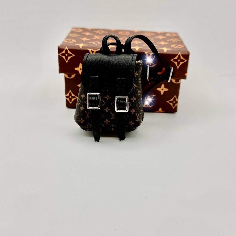 Labubu Mini Backpack and matching fanny pack/ crossbody - Picture 2 of 4